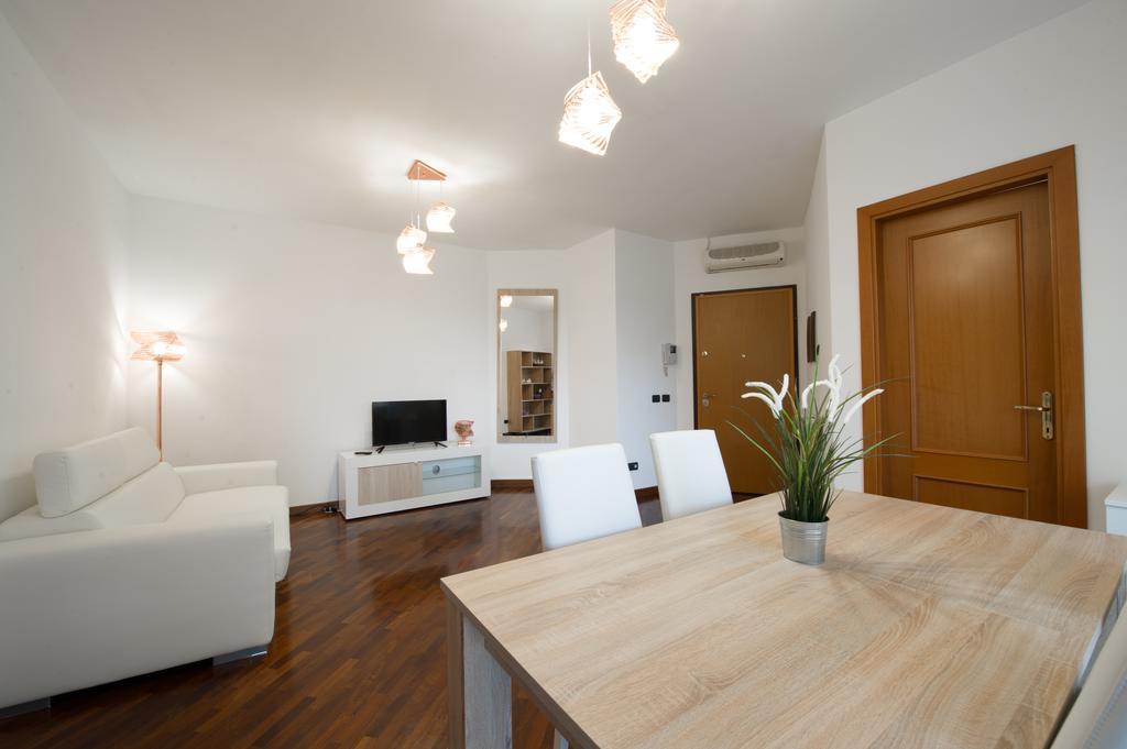 Hotel Domus Bb - Plaza à Fiumicino Extérieur photo